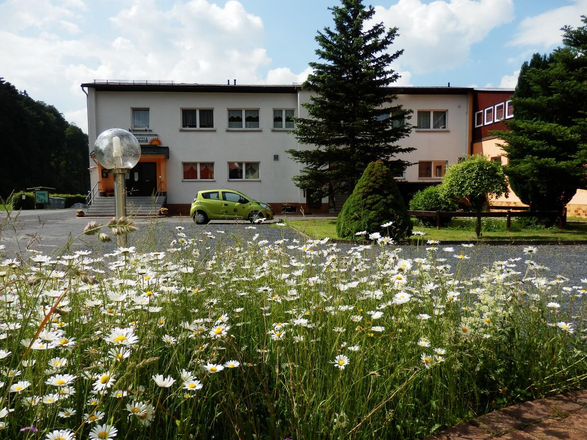 Hotel Und Gasthof "Sonneneck" Schalkau Екстериор снимка