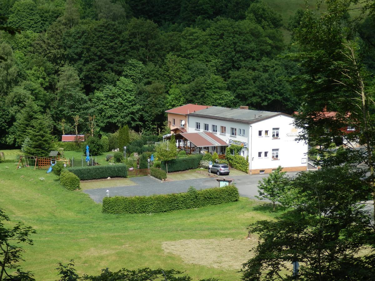 Hotel Und Gasthof "Sonneneck" Schalkau Екстериор снимка