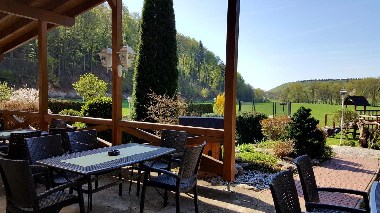 Hotel Und Gasthof "Sonneneck" Schalkau Екстериор снимка