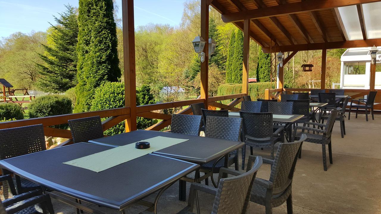 Hotel Und Gasthof "Sonneneck" Schalkau Екстериор снимка